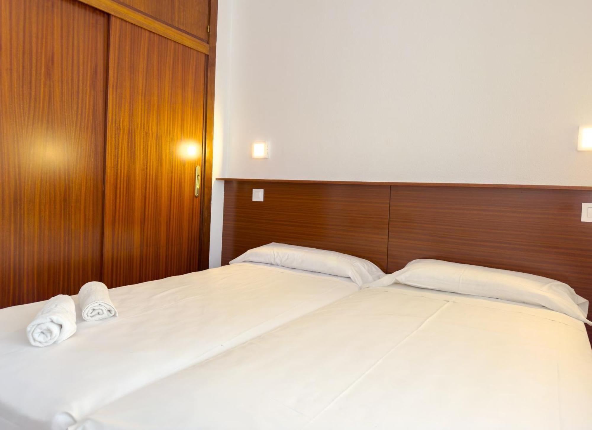 Rentalmar Atlantida Apartamentos ซาลอว์ ภายนอก รูปภาพ